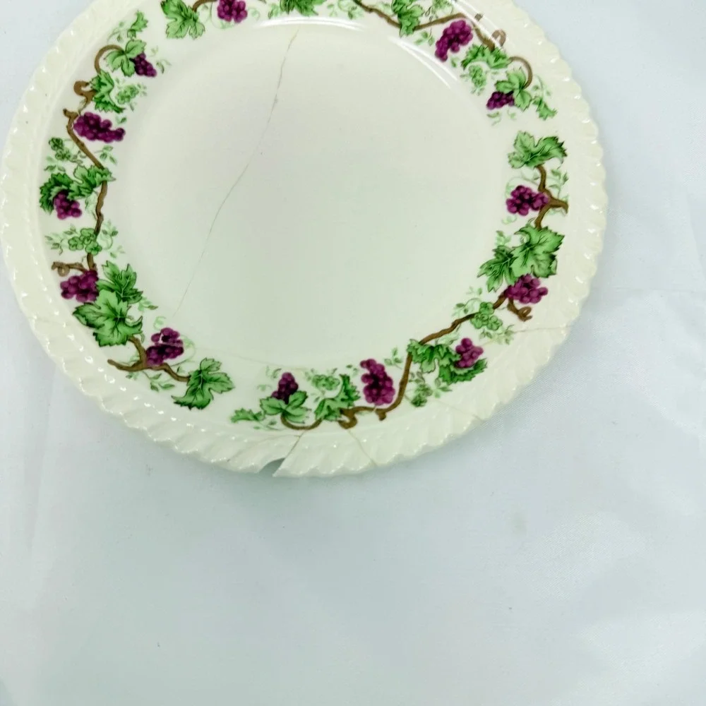 Harker Pottery Royal Gadroon Mixed Plate Lot 8pc Grape Ivy Scalloped 9.25in USA